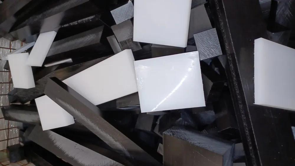 (2,98€/kg) 5kg PE Kunststoff Reste Reststücke Klötze Platten Restposten Echt
